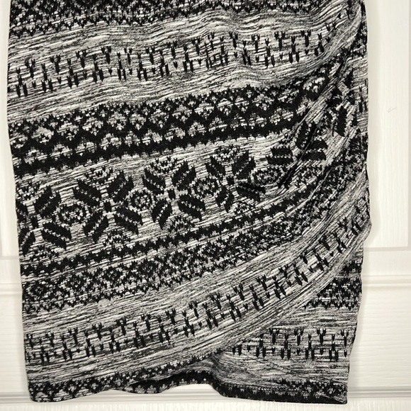 Rue21 Midi Dress black and gray design rouged side small - Picture 2 of 5